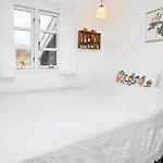 5 Person In Brovst-by Traum *